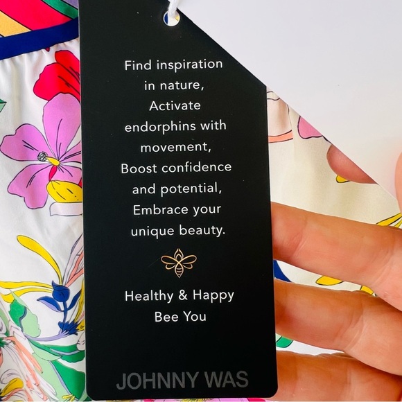 JOHNNY WAS BEE ACTIVE LIGHTWEIGHT BOMBER JACKET SIZE MEDIUM NWT RETAIL $340. - Picture 11 of 15